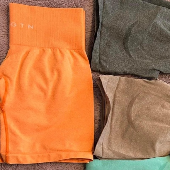 NVGTN PRO SHORTS - Picture 2 of 2